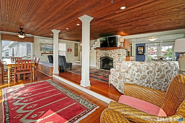 13 Billow Road, Old Saybrook, CT 06475
