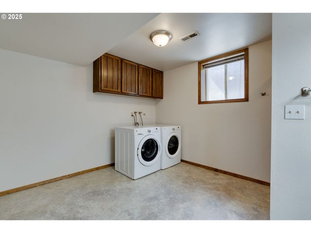 4120 Sw ALFRED St, Portland, OR 97219