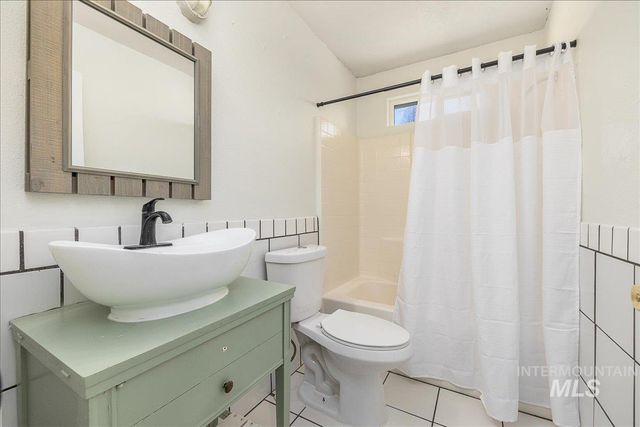 411 Hawthorne St., Nampa, ID 83686