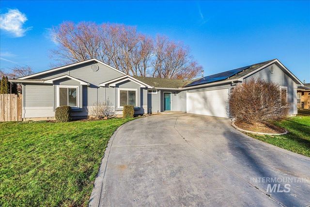 411 Hawthorne St., Nampa, ID 83686