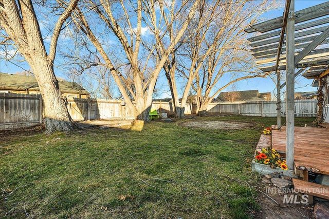 411 Hawthorne St., Nampa, ID 83686