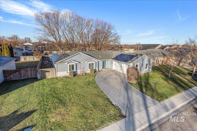 411 Hawthorne St., Nampa, ID 83686