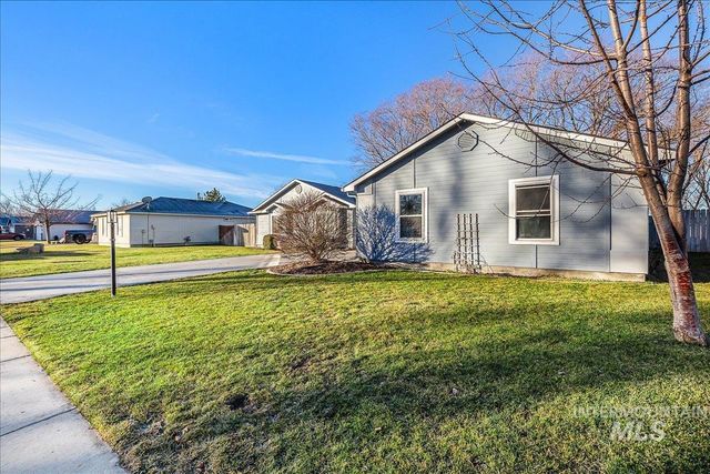 411 Hawthorne St., Nampa, ID 83686