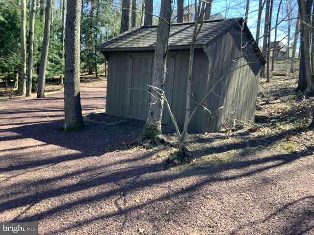 213 NORWEGIAN WOODS DR, Pottsville, PA 17901