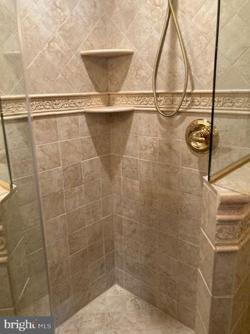 213 NORWEGIAN WOODS DR, Pottsville, PA 17901