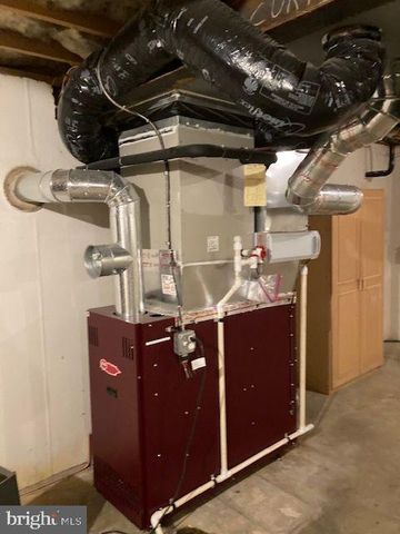 213 NORWEGIAN WOODS DR, Pottsville, PA 17901