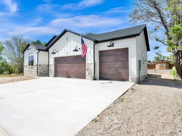 54 W WOODROW ST, Murray, UT 84107
