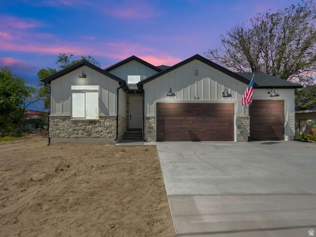 54 W WOODROW ST, Murray, UT 84107