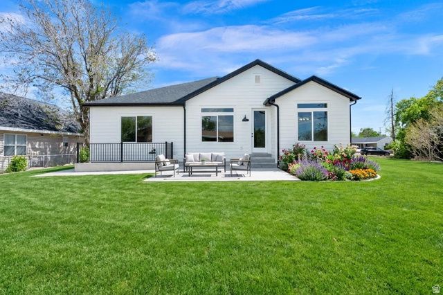 54 W WOODROW ST, Murray, UT 84107