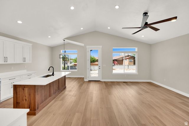 54 W WOODROW ST, Murray, UT 84107