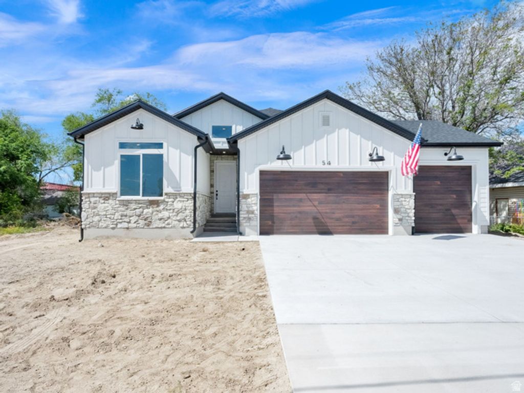 54 W WOODROW ST, Murray, UT 84107