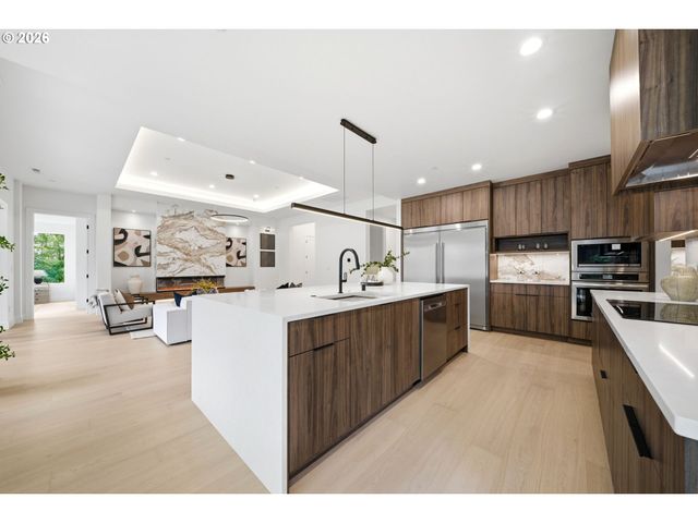 2144 37th St, Washougal, WA 98671