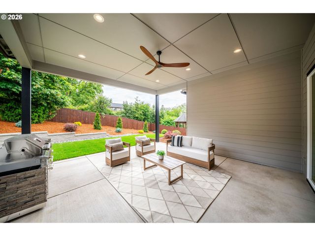 2144 37th St, Washougal, WA 98671
