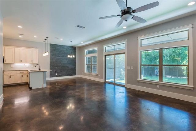 11727 Bell Ave B, Austin, TX 78759