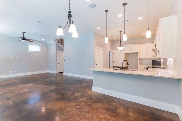 11727 Bell Ave B, Austin, TX 78759