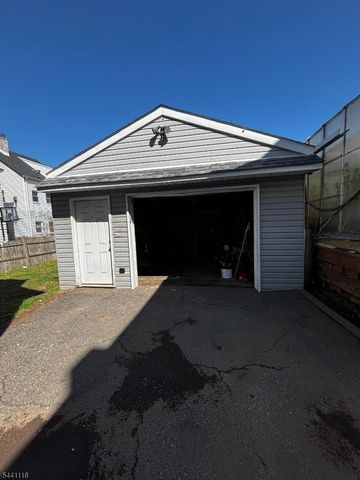 203 Lawrence St, Paterson City, NJ 07501
