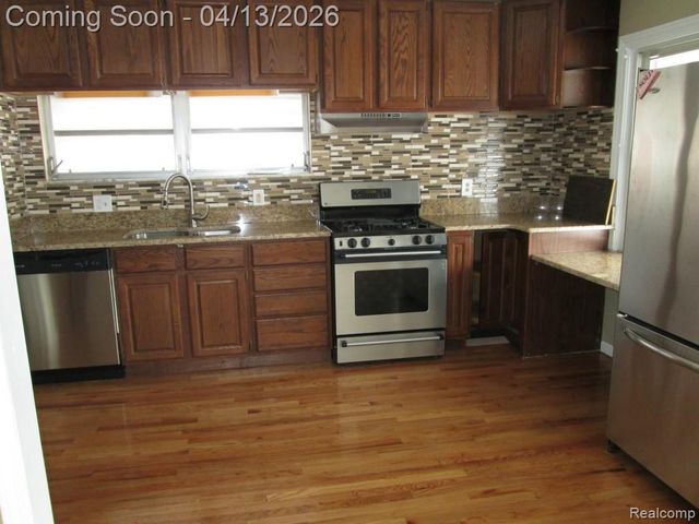 13072 Orchard Street, Southgate, MI 48195