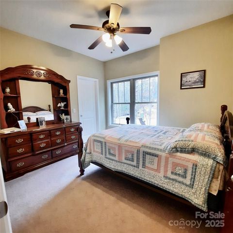 32 Bran Rick Lane, Arden, NC 28704