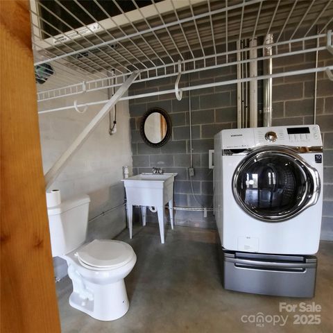 32 Bran Rick Lane, Arden, NC 28704