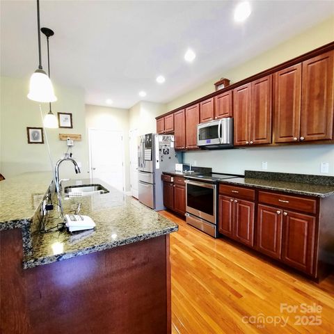 32 Bran Rick Lane, Arden, NC 28704