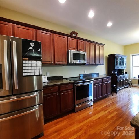 32 Bran Rick Lane, Arden, NC 28704