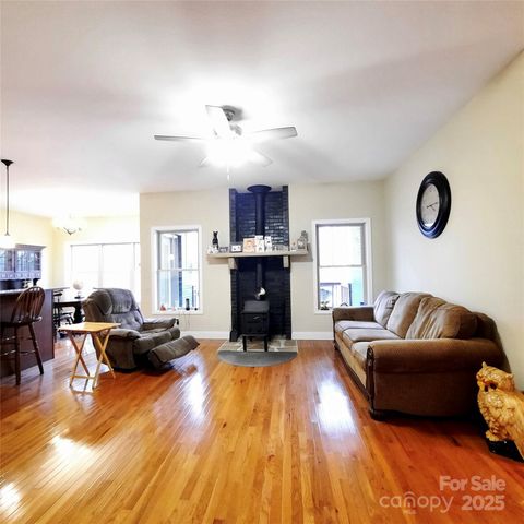 32 Bran Rick Lane, Arden, NC 28704