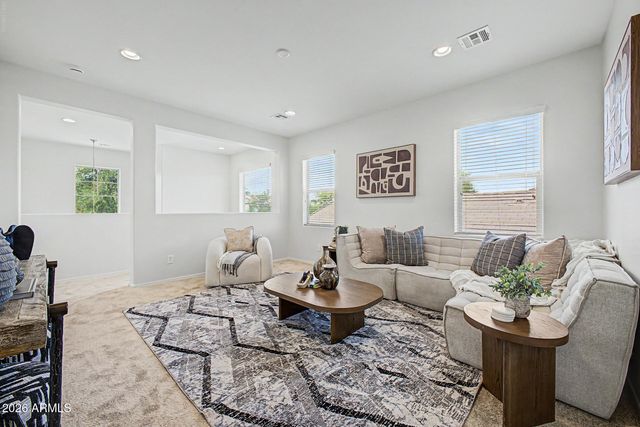 3957 S VINEYARD Court, Gilbert, AZ 85297