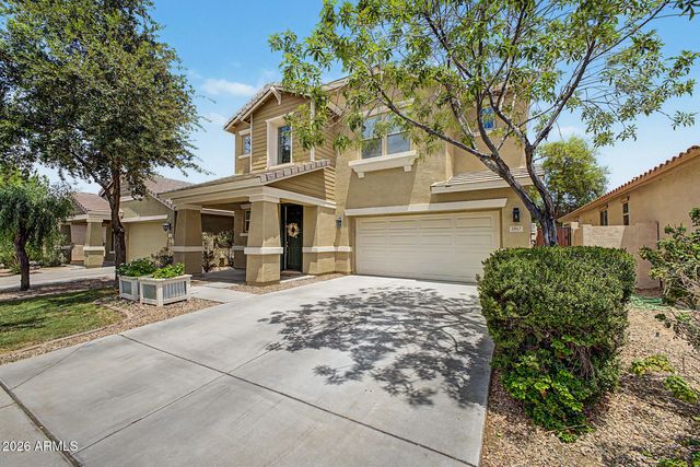 3957 S VINEYARD Court, Gilbert, AZ 85297