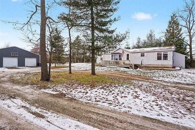 11262 Pierce Street, West Olive, MI 49460