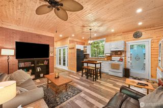 2001 Tower Road, Maple Falls, WA 98266