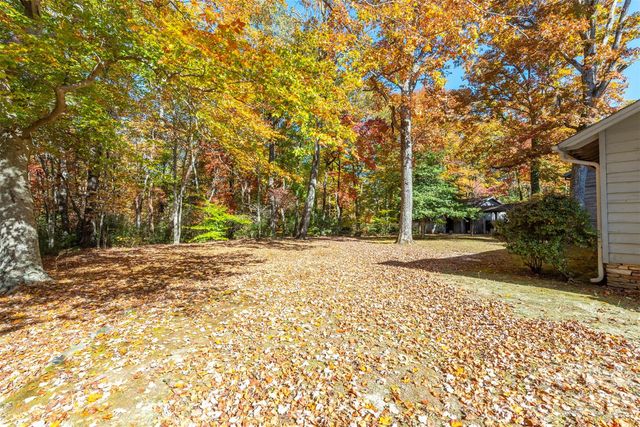 102 Weaver Mill Road, Columbus, NC 28722