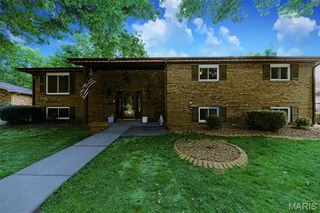 204 Bittersweet Lane, Belleville, IL 62221
