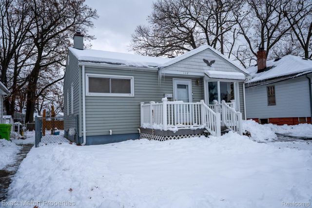 102 E Cornell Avenue, Pontiac, MI 48340