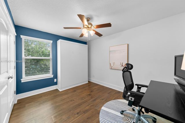 412 S 5TH AVE, Other City - In The State Of Florida, FL 32250