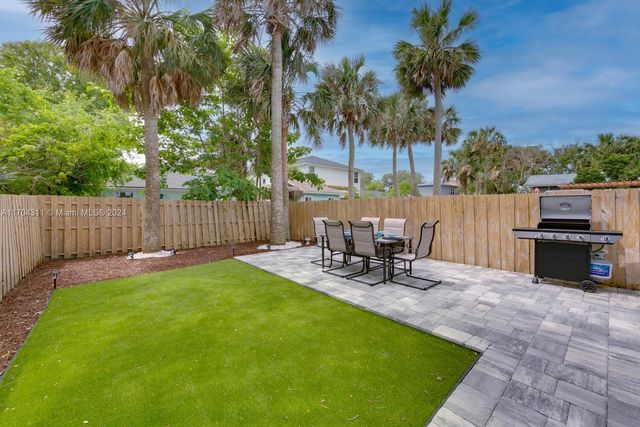 412 S 5TH AVE, Other City - In The State Of Florida, FL 32250