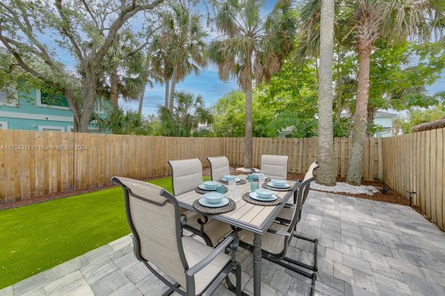 412 S 5TH AVE, Other City - In The State Of Florida, FL 32250