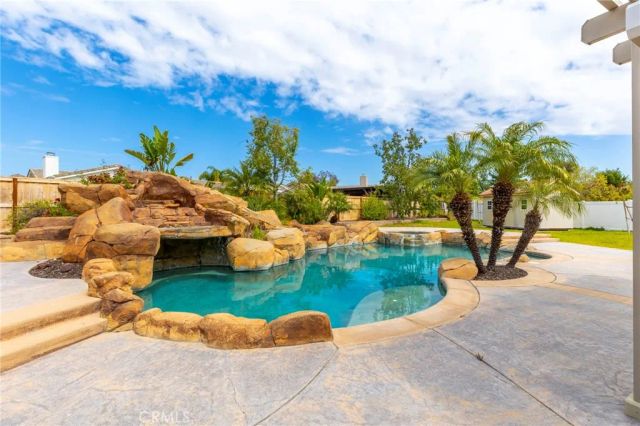 41717 Mesquite Lane, Murrieta, CA 92562