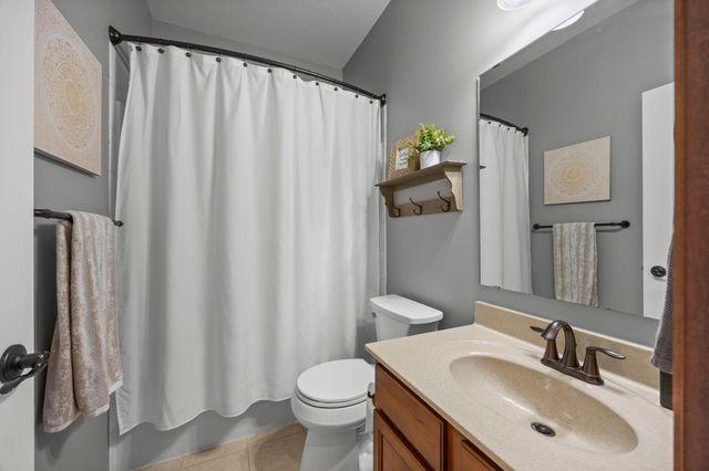1851 Spring Creek Drive, Carver, MN 55315