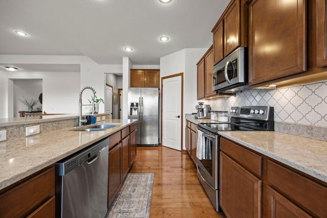 1851 Spring Creek Drive, Carver, MN 55315