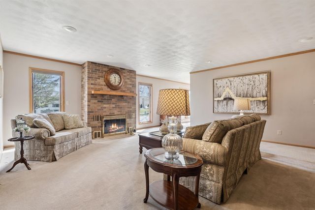 1228 Kimball Avenue, Waterloo, IA 50702