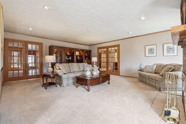 1228 Kimball Avenue, Waterloo, IA 50702