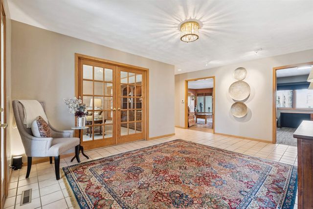 1228 Kimball Avenue, Waterloo, IA 50702