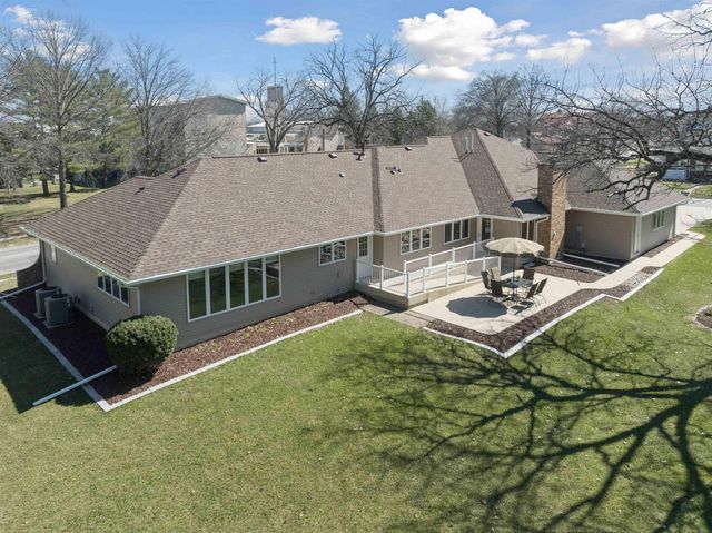 1228 Kimball Avenue, Waterloo, IA 50702