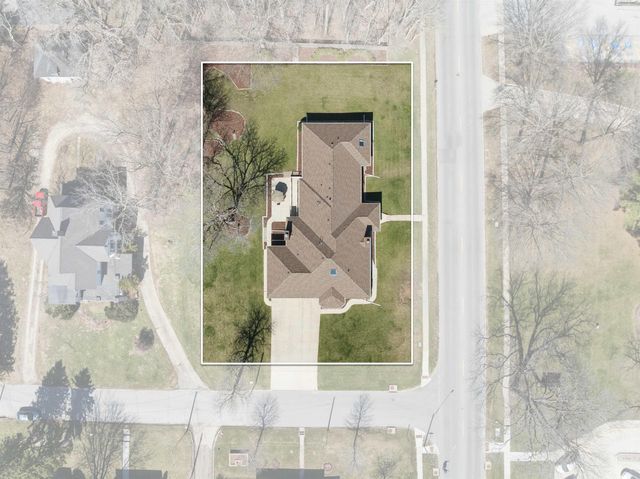 1228 Kimball Avenue, Waterloo, IA 50702