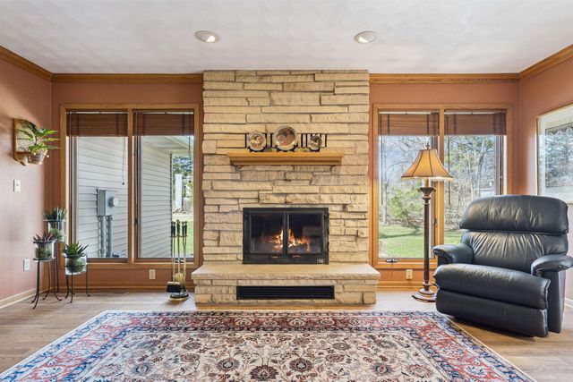 1228 Kimball Avenue, Waterloo, IA 50702