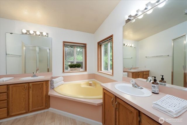 2579 Green Acres Lane, Oak Harbor, WA 98277