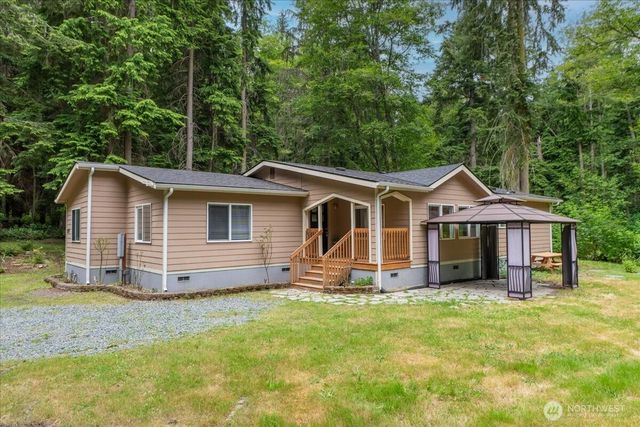 2579 Green Acres Lane, Oak Harbor, WA 98277
