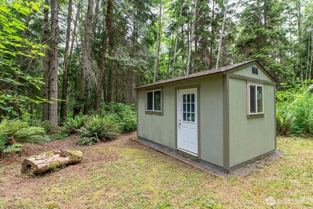 2579 Green Acres Lane, Oak Harbor, WA 98277