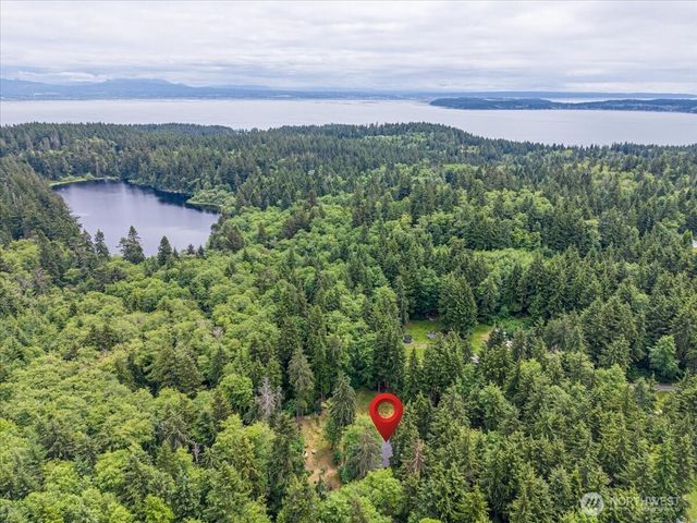 2579 Green Acres Lane, Oak Harbor, WA 98277