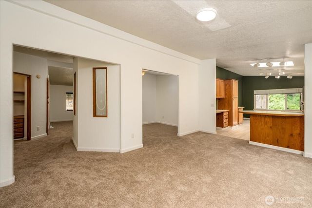 2579 Green Acres Lane, Oak Harbor, WA 98277